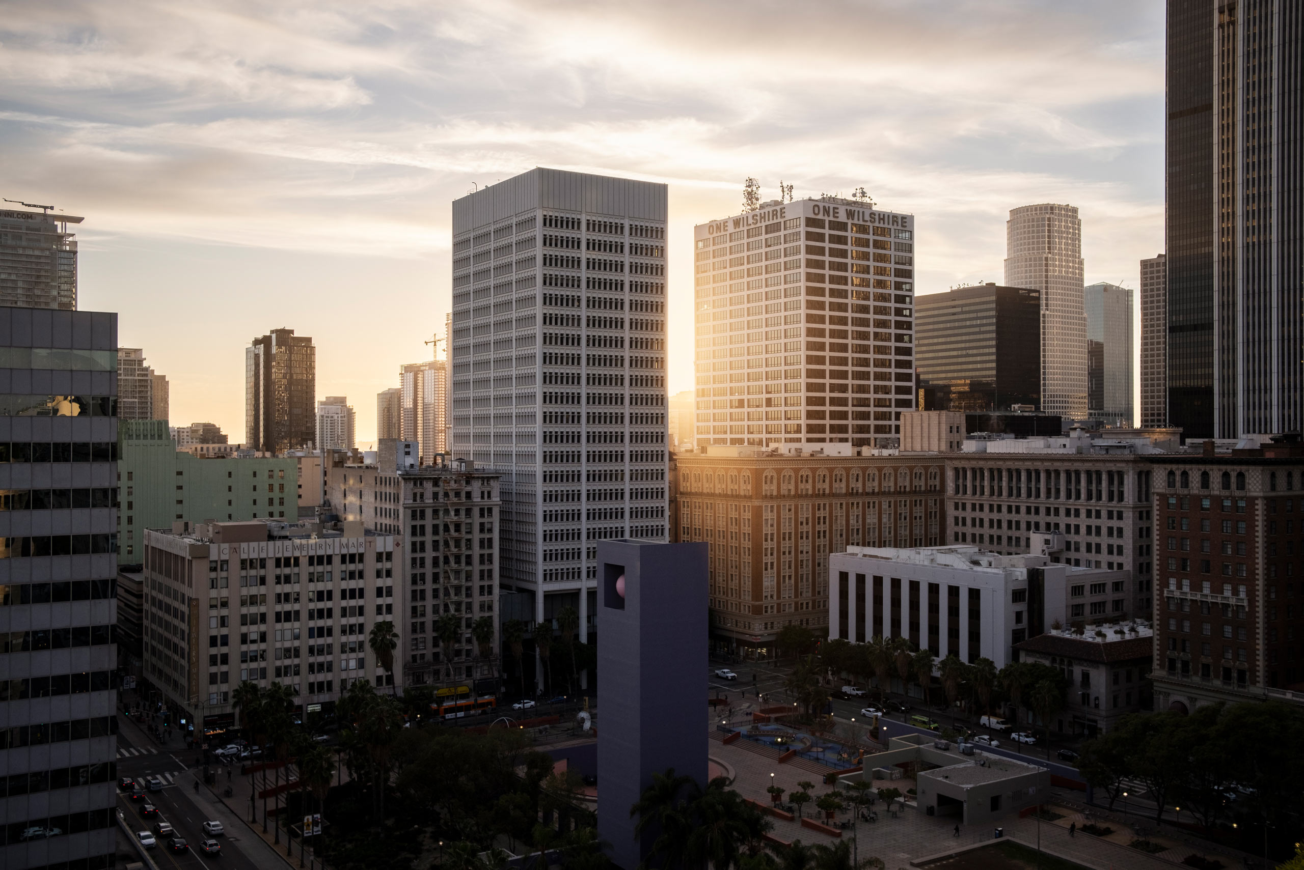 Stadtbild in Mailand mit Hochhäusern 
