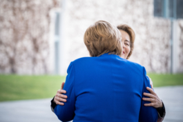 Reportage Angela Merkel und Ursula von der Leyen 